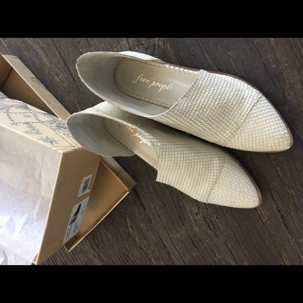 Free People Royale Ankle Boots - Picture 5 of 5